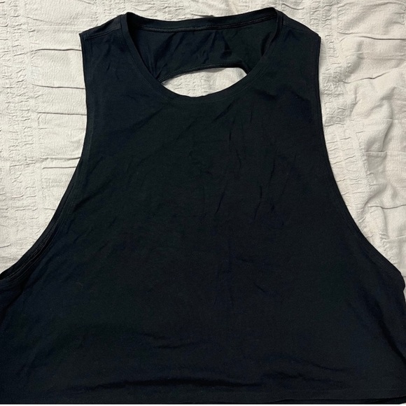 Lululemon Muscle love cropped tank top (cut out in back) - Picture 3 of 5